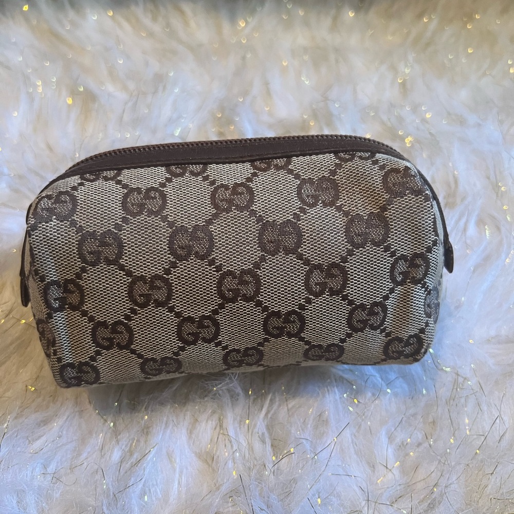 GUCCI full zip pouch